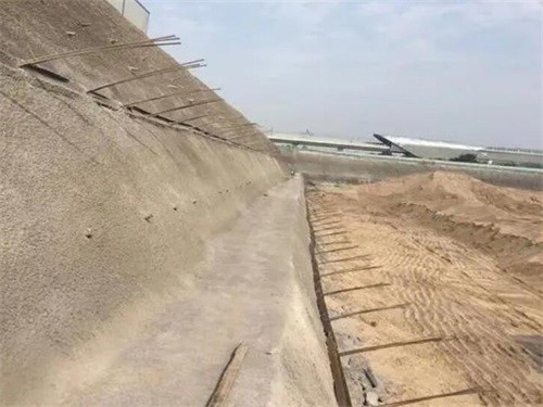 桓仁河道边坡加固
